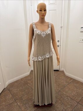 j kara beaded jacket dress Women's Plus Size 3/4 Sleeve Scallop Beaded gown Size 14p